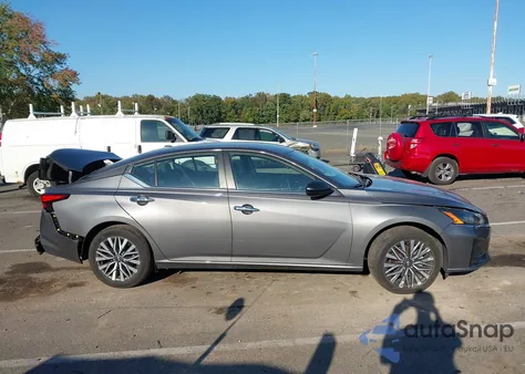 2024 Nissan Altima Sv Intelligent Awd z USA, uszkodzony, nr VIN 1N4BL4DW8RN429172